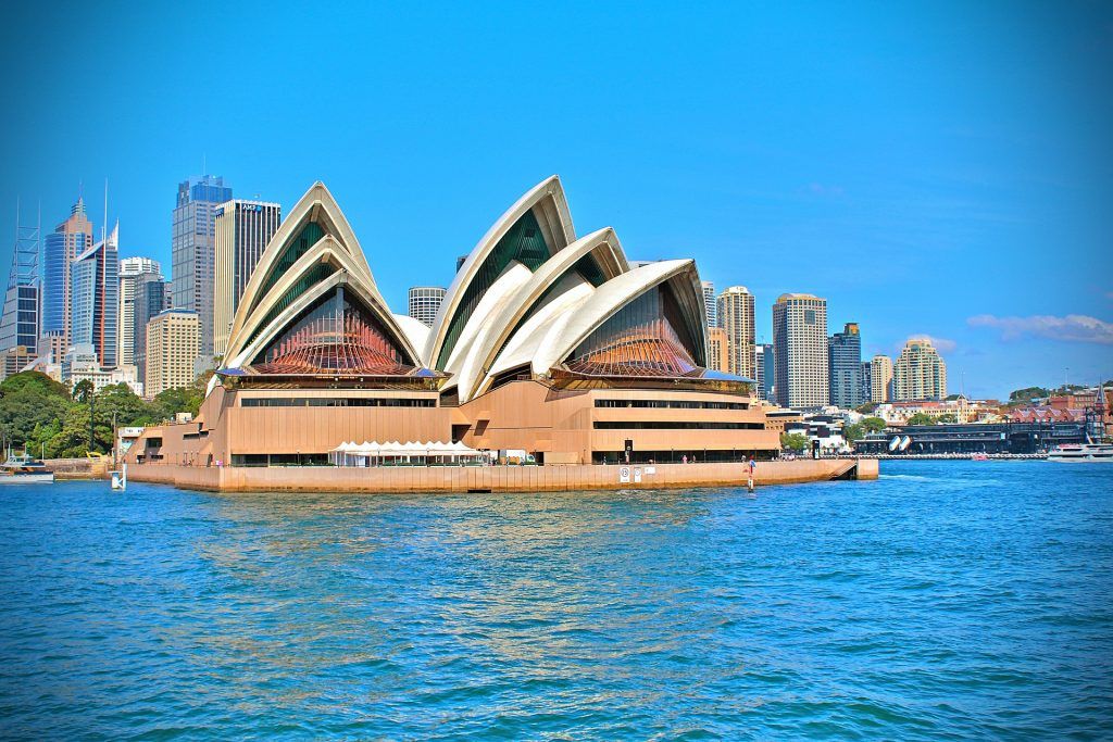 sydney_opera_house_oak_tree_immigration